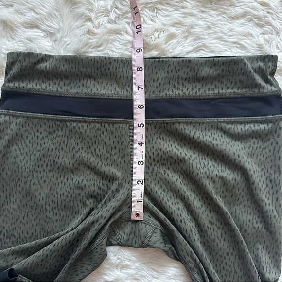 Lululemon Leggings Run: Inspire Crop II *Full-On Luxtreme (Mesh) Green Black 6 - Picture 12 of 13